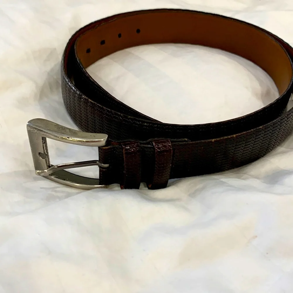 Trafalgar‎  Burgandy Leather Belt, Size 34